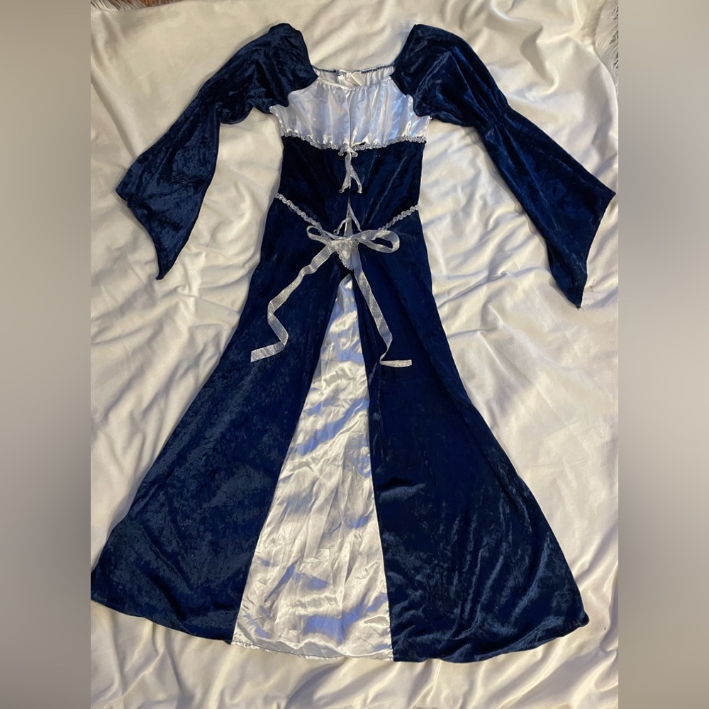 Totally Ghoul Queen Halloween costume